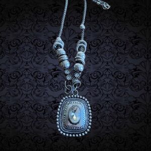 🖤2 for 10🖤 Chicos silver metal necklace